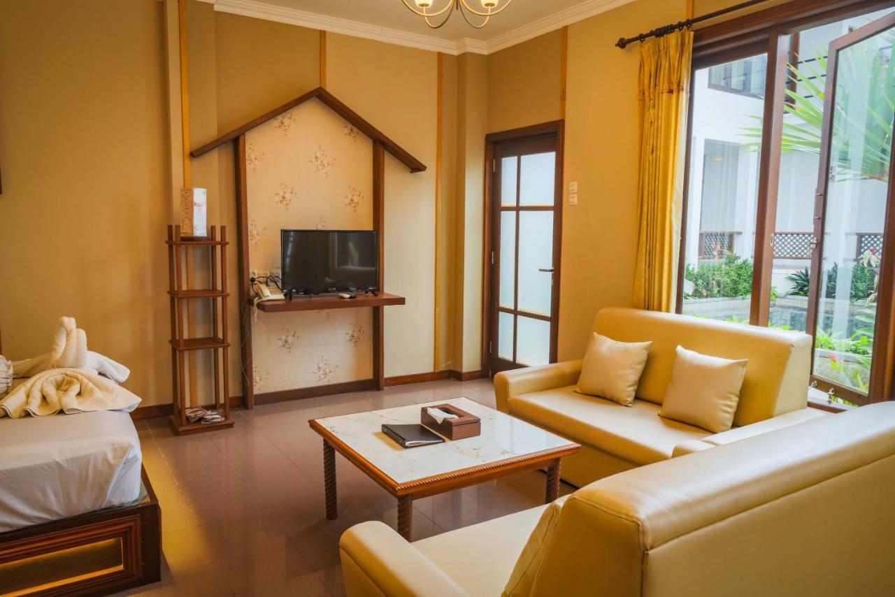 Family Hotel Gradia 2 Batu  Kültér fotó