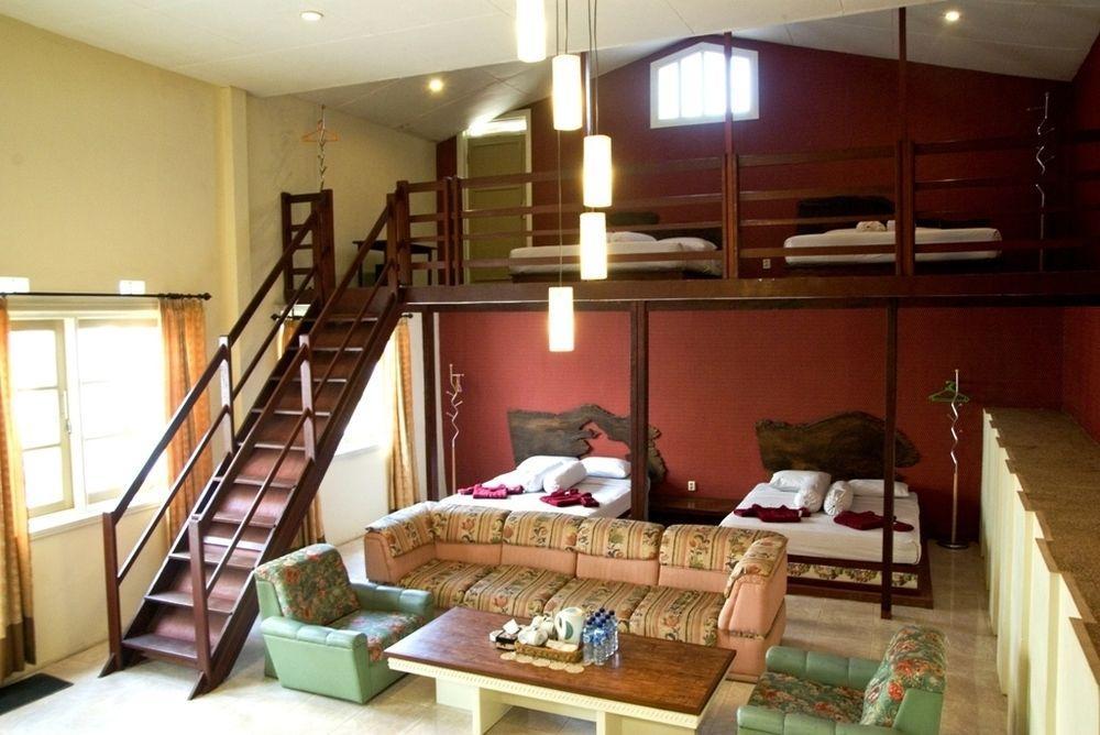 Family Hotel Gradia 2 Batu  Kültér fotó