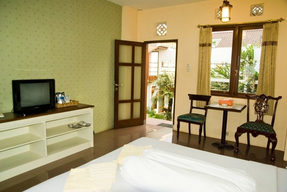 Family Hotel Gradia 2 Batu  Kültér fotó